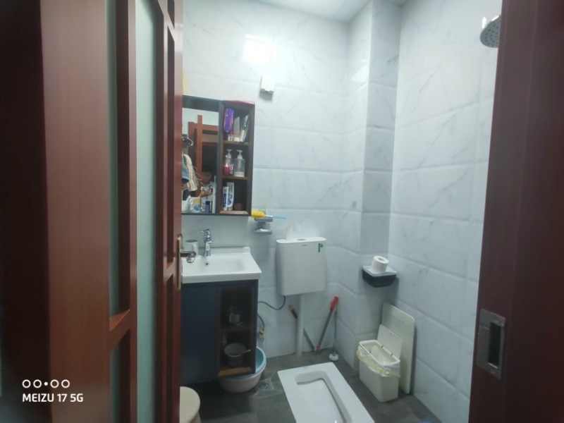 5室2廳2陽(yáng)臺(tái) 瀚林瀾山衛(wèi)生間