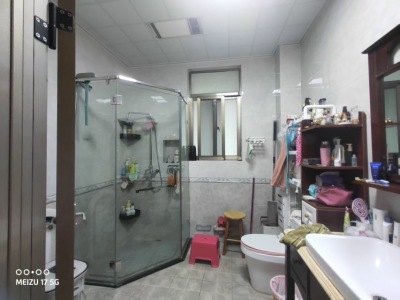 5室2廳2陽(yáng)臺(tái) 瀚林瀾山衛(wèi)生間