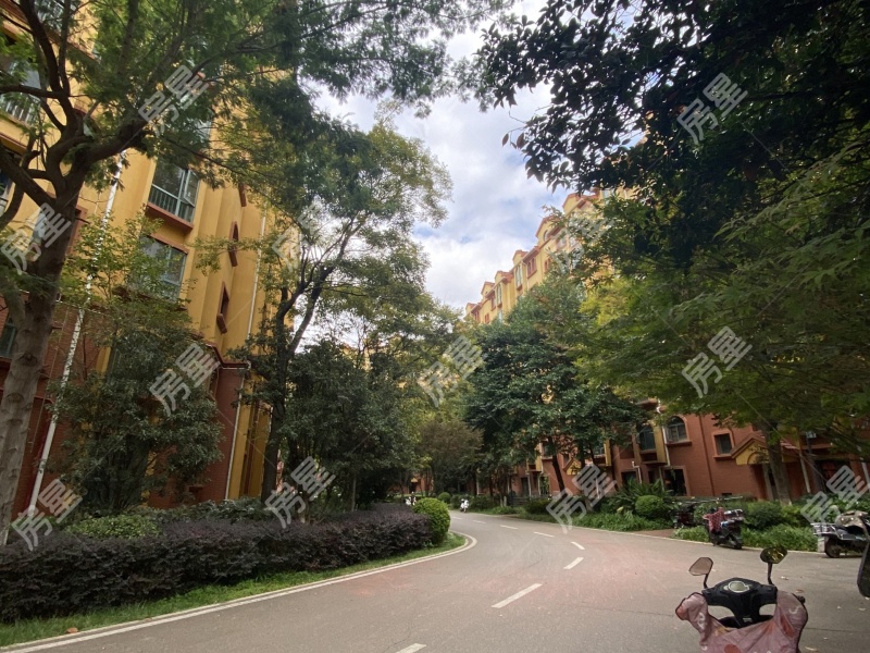 5室2廳2陽(yáng)臺(tái) 格拉斯香水小鎮(zhèn)其他