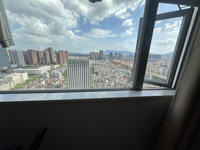 2室1廳1陽(yáng)臺(tái) 熙城大廈陽(yáng)臺(tái)