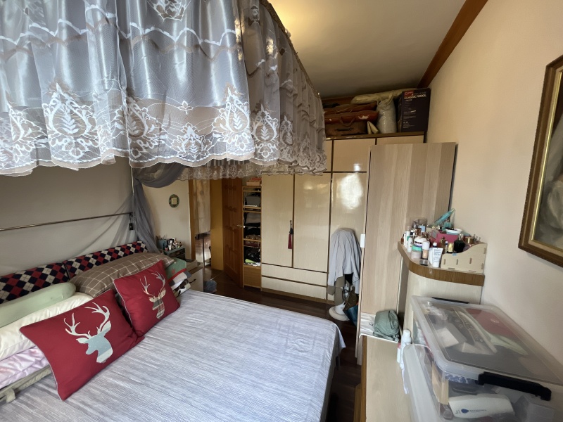 3室2廳2陽(yáng)臺(tái) 省委1號(hào)院臥室