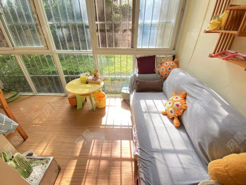 2室2廳2陽臺 西壩路283號陽臺