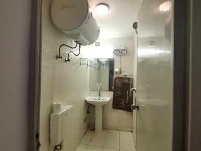 1室1廳1陽臺 天驕北麓北區(qū)