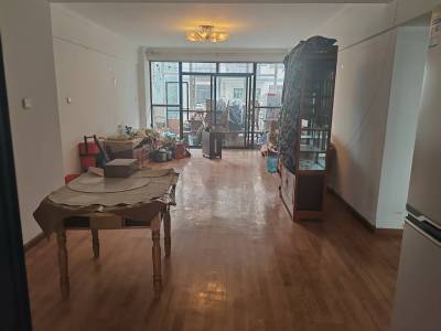 3室2廳2陽臺 西秀園