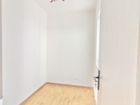 3室2廳2陽臺 假日城市臥室