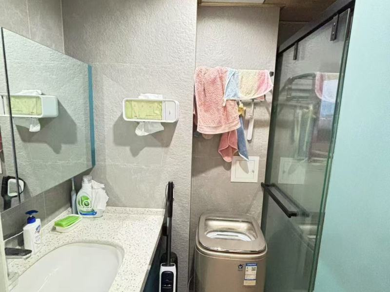 4室2廳3陽(yáng)臺(tái) 林肯公園三期衛(wèi)生間