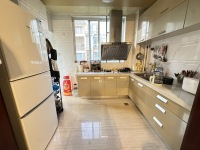 3室2廳2陽臺(tái) 盛世豪庭四期臥室