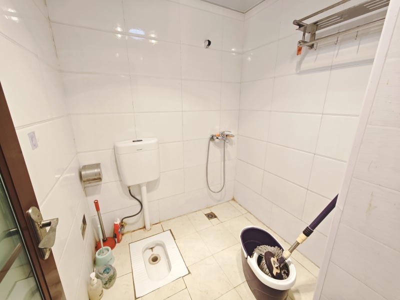 3室2廳 溪畔麗景衛(wèi)生間