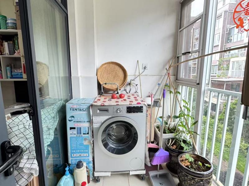 3室2廳2陽臺 城市山陽臺