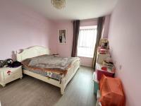 3室2廳2陽臺 城市山臥室