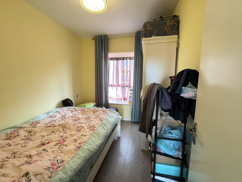 3室2廳2陽臺 城市山臥室