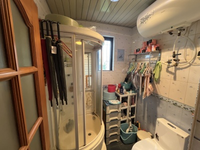 3室2廳2陽(yáng)臺(tái) 省委1號(hào)院衛(wèi)生間