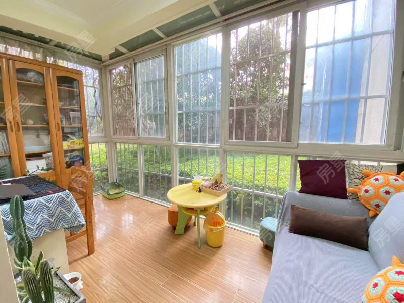 2室2廳2陽臺 西壩路283號陽臺