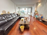 3室2廳2陽臺(tái) 盛世豪庭四期客廳