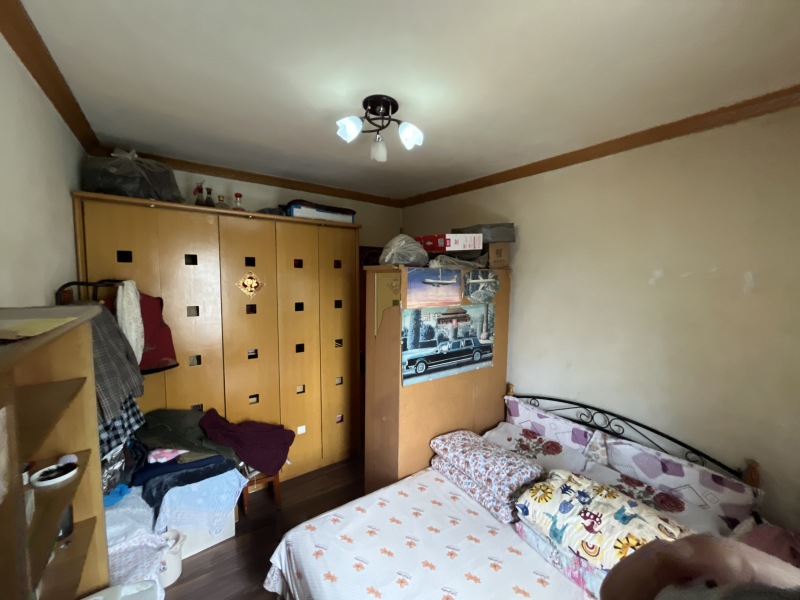 3室2廳2陽(yáng)臺(tái) 省委1號(hào)院臥室