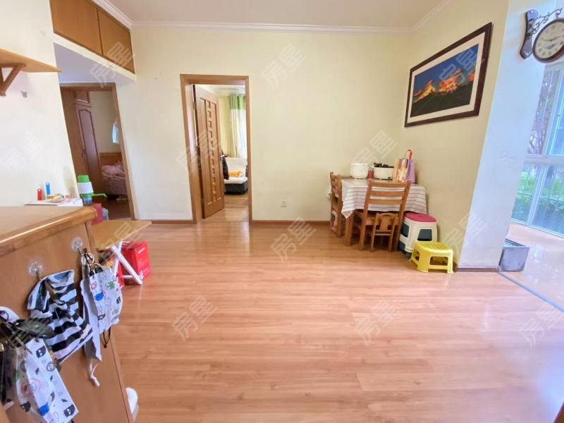 2室2廳2陽臺 西壩路283號客廳