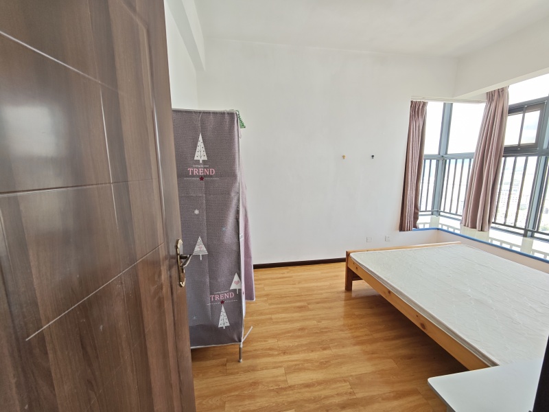 3室2廳2陽臺(tái) 鑫金花園臥室