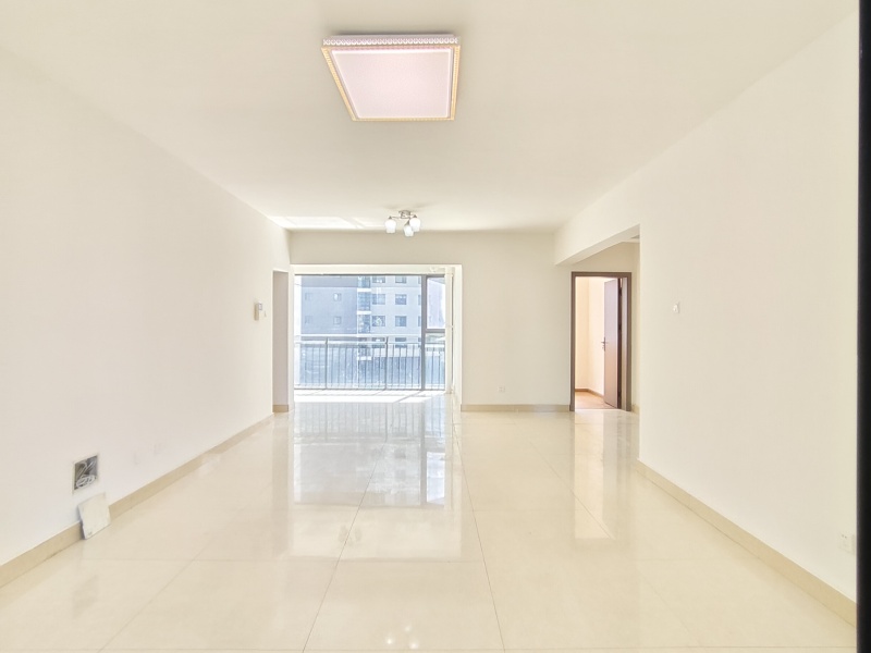 3室2廳2陽臺 假日城市客廳