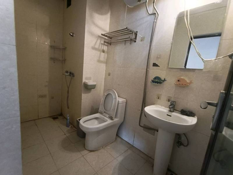 3室2廳2陽(yáng)臺(tái) 俊發(fā)逸天峰衛(wèi)生間