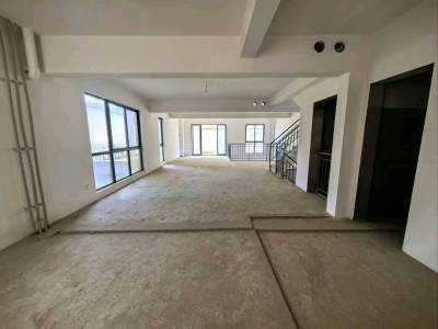 6室2廳1陽(yáng)臺(tái) 滇池ONE7號(hào)地塊劍橋公館