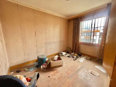 3室2廳2陽臺(tái) 新迎小區(qū)九組團(tuán)