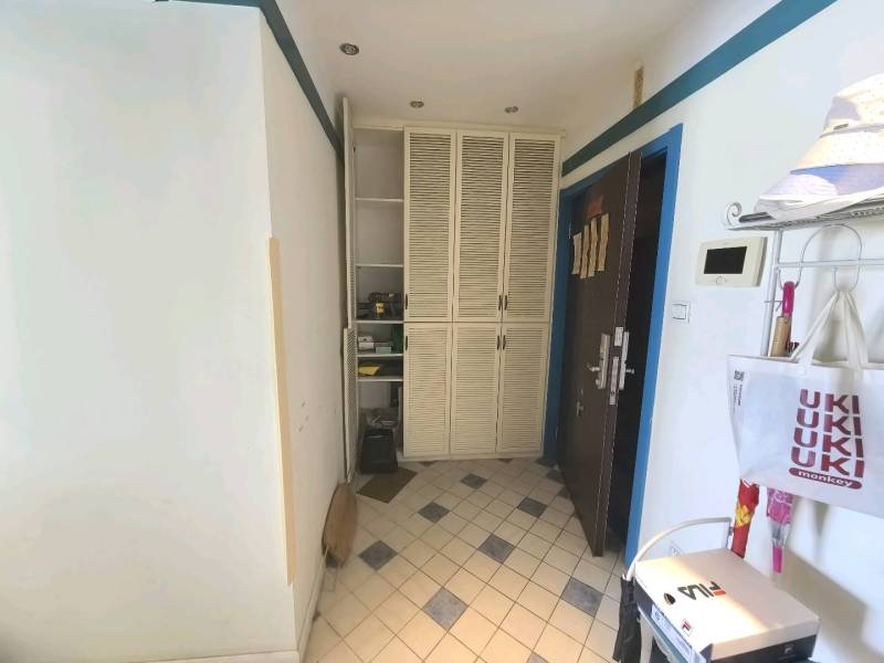 2室2廳1陽(yáng)臺(tái) 匯都國(guó)際二期門廳