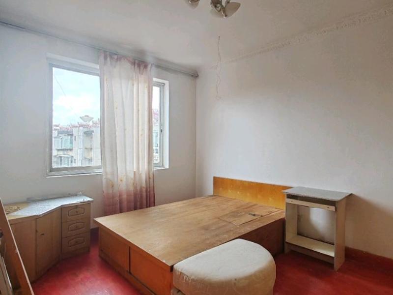 3室2廳1陽臺 西壩路283號臥室