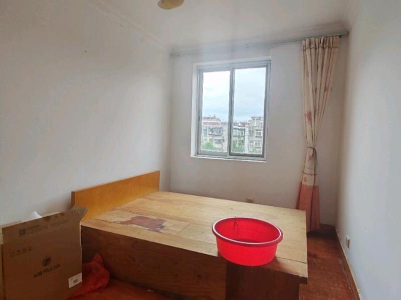 3室2廳1陽臺 西壩路283號臥室