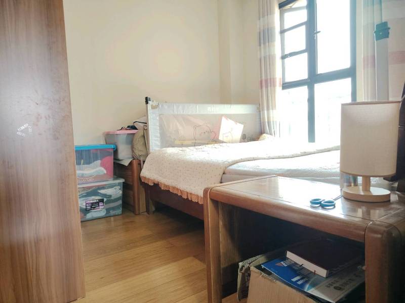 3室2廳1陽臺 龍湖水晶酈城臥室