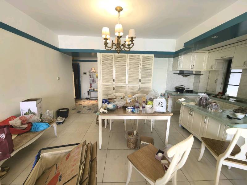 2室2廳1陽(yáng)臺(tái) 匯都國(guó)際二期餐廳