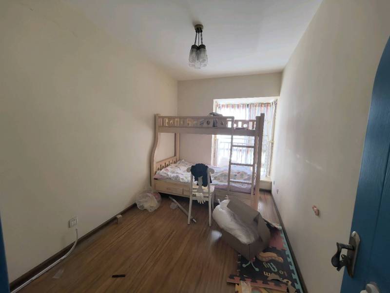 2室2廳1陽(yáng)臺(tái) 匯都國(guó)際二期臥室