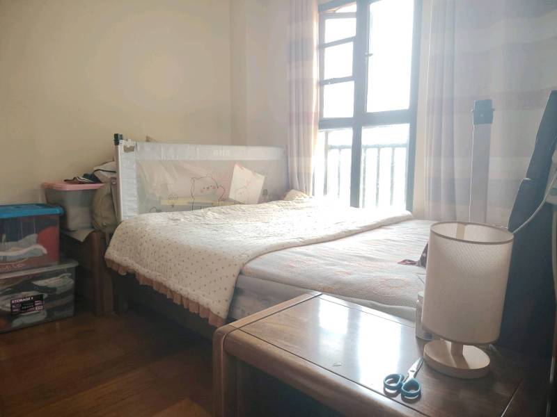 3室2廳1陽臺 龍湖水晶酈城臥室