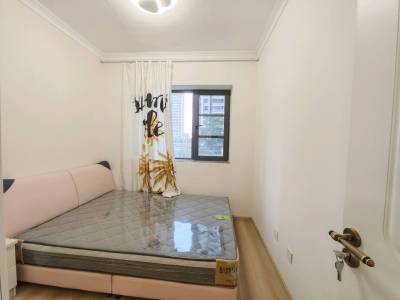 4室2廳2陽(yáng)臺(tái) 中海寰宇天下天境