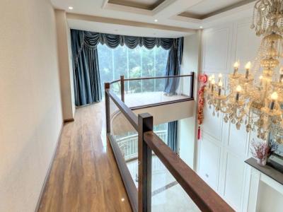 4室2廳1陽(yáng)臺(tái) 金楓苑