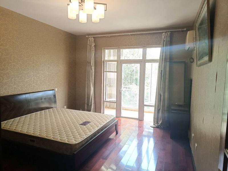 5室3廳4陽臺 湖畔之夢別墅臥室