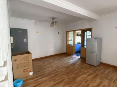 3室2廳2陽臺 鑫龍小區(qū)北區(qū)