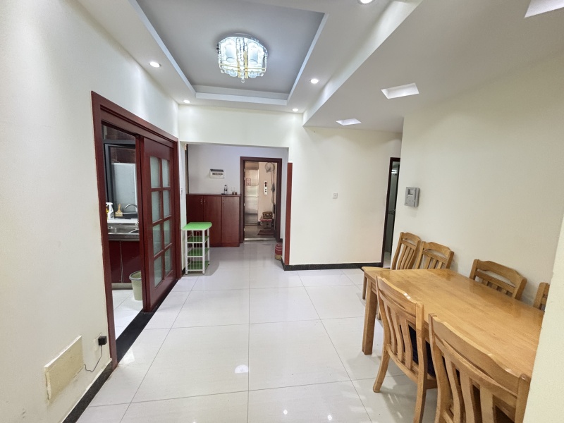 3室2廳3陽臺 滇池衛(wèi)城鉑睿餐廳