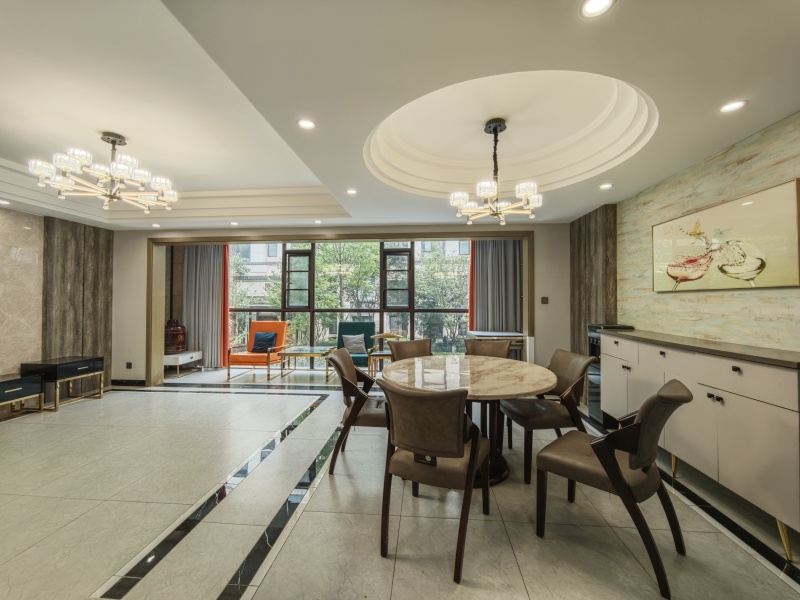 4室3廳1陽臺(tái) 中海云麓九里一期別墅餐廳