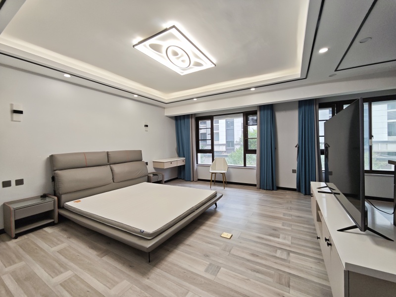 4室3廳1陽臺(tái) 中海云麓九里一期別墅臥室