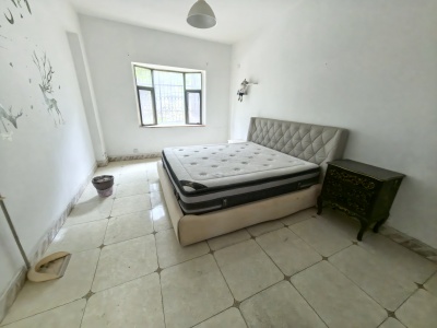 4室2廳2陽臺 翠康園