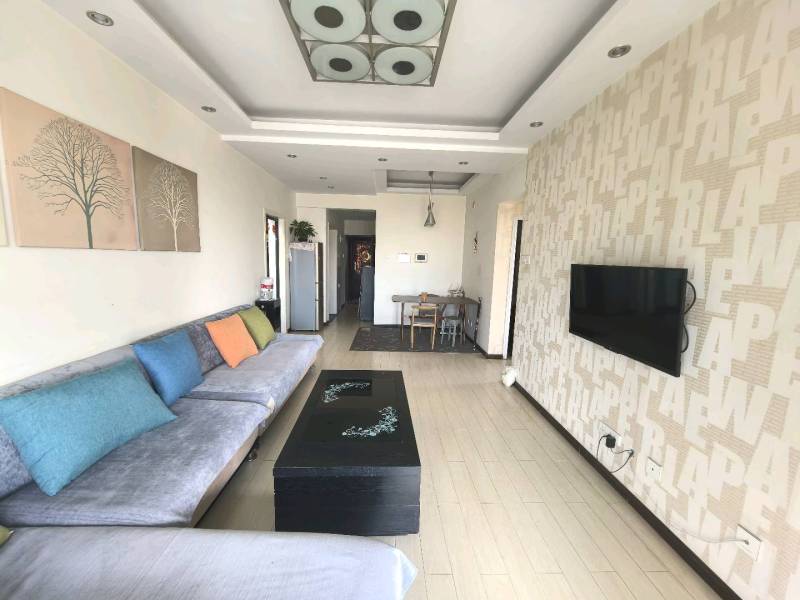 2室2廳1陽(yáng)臺(tái) 上東城客廳