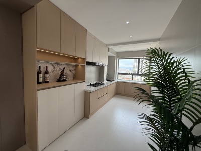 3室2廳1陽臺(tái) 天怡峰景