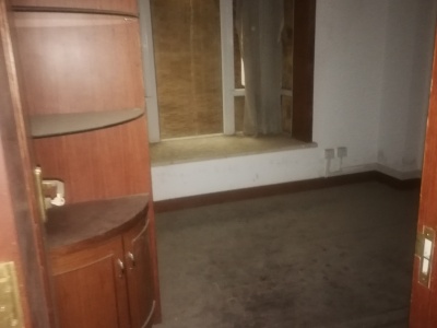 5室2廳2陽(yáng)臺(tái) 千禧龍庭