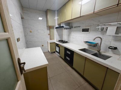 4室2廳2陽臺 萬宏國際三期