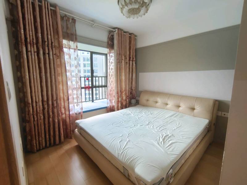 3室2廳1陽臺 金域緹香臥室