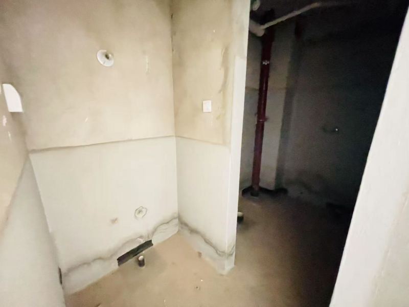 3室2廳1陽臺(tái) 譽(yù)峰峰景衛(wèi)生間