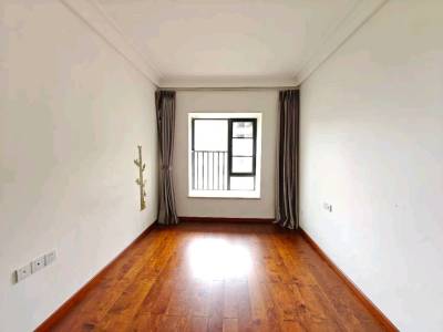 3室2廳2陽臺(tái) 招商海公館