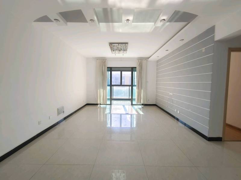 4室2廳2陽臺 金域緹香客廳