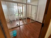 5室2廳2陽臺 世紀(jì)城華春苑臥室