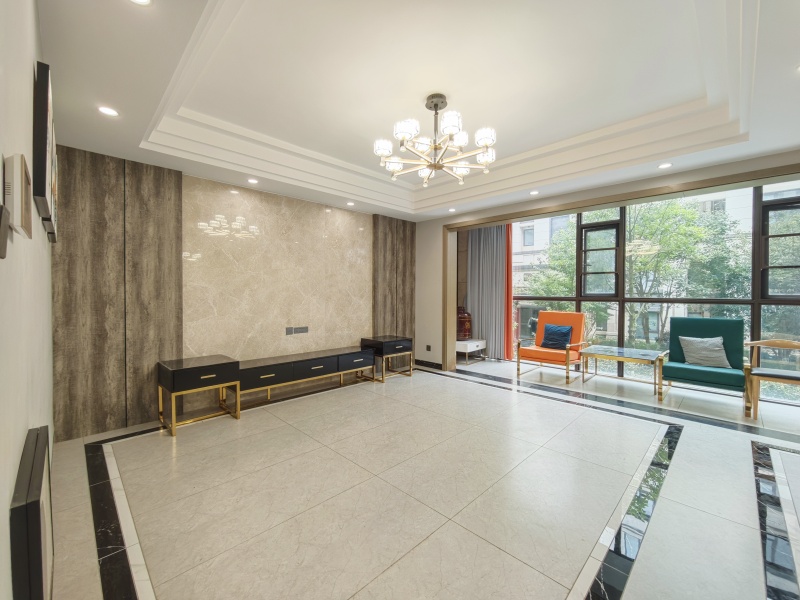 4室3廳1陽臺(tái) 中海云麓九里一期別墅客廳